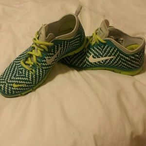 NIKE FREE 5.0 TR FIT 4