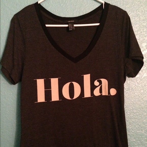 Basic tee ☺️ - Picture 1 of 1