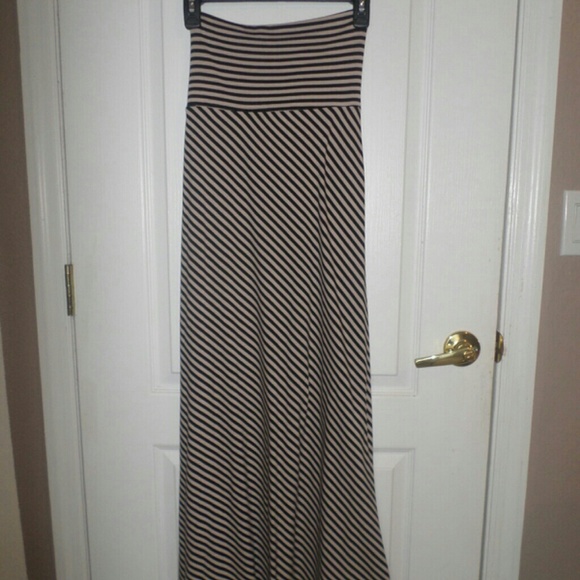 Maxi Skirt Size Small