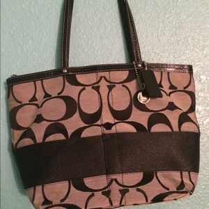 Coach purse 😭😂