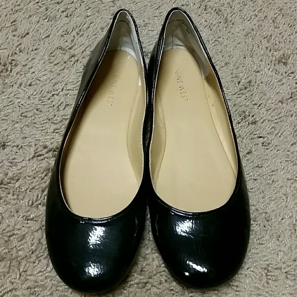Black patent flats