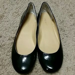 Black patent flats