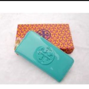 Tory burch aqua blue continental. PRICE IS FIRM !!