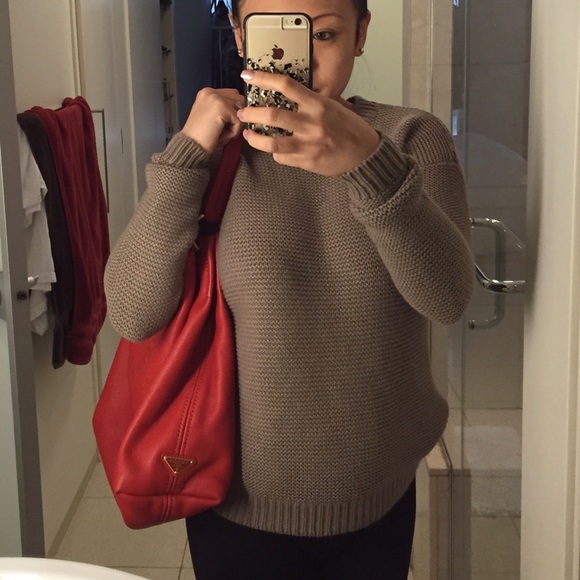 Authentic red Prada hobo bag - Picture 4 of 4