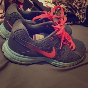 Nike women's relentless