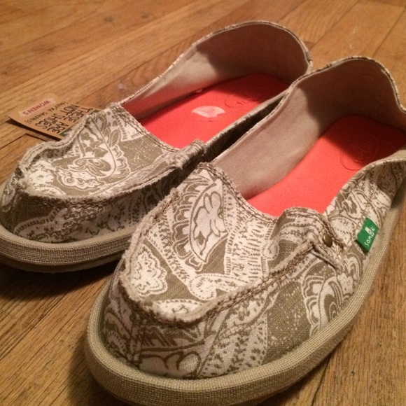 Paisley Sanuk Sandal Slip-Ons