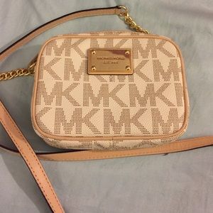 Michael Kors Mini Cross Body Bag