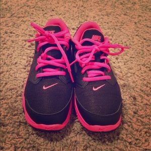 Nike shoes worn once!