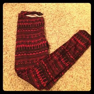 Tribal print leggings