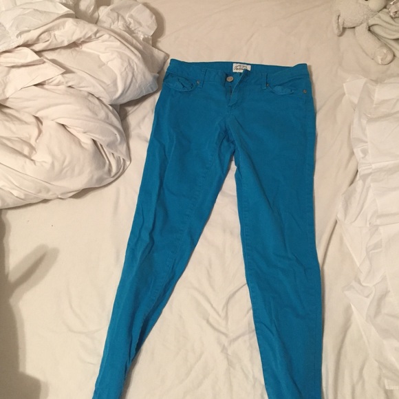 Blue skinny jeans