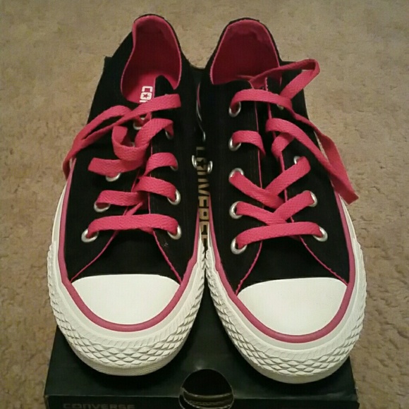 Black Converse
