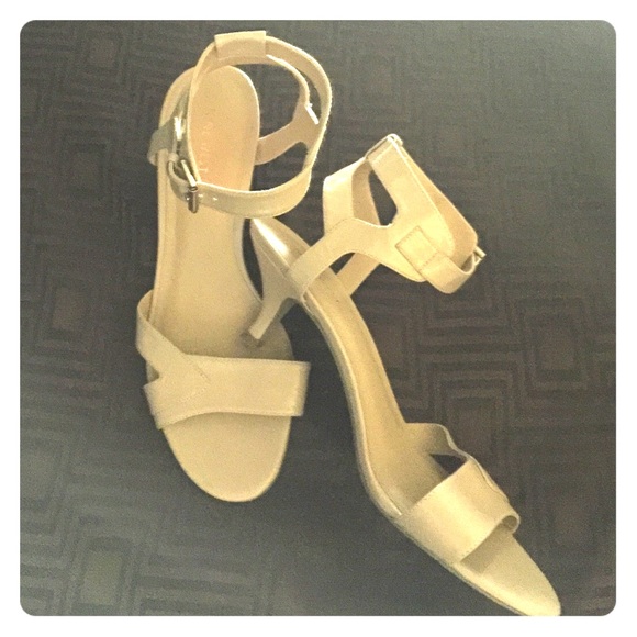 Sandal
