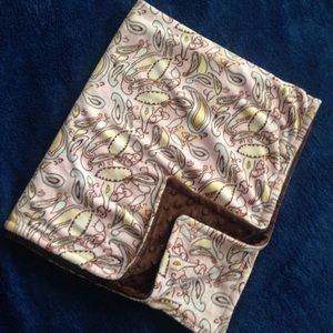 🌼NEW🌼Handmade paisley Minky baby blanket