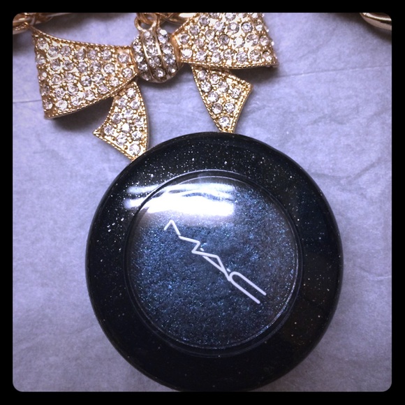 🎀MAC cosmetics Limited Edition "Enchantment"🎀