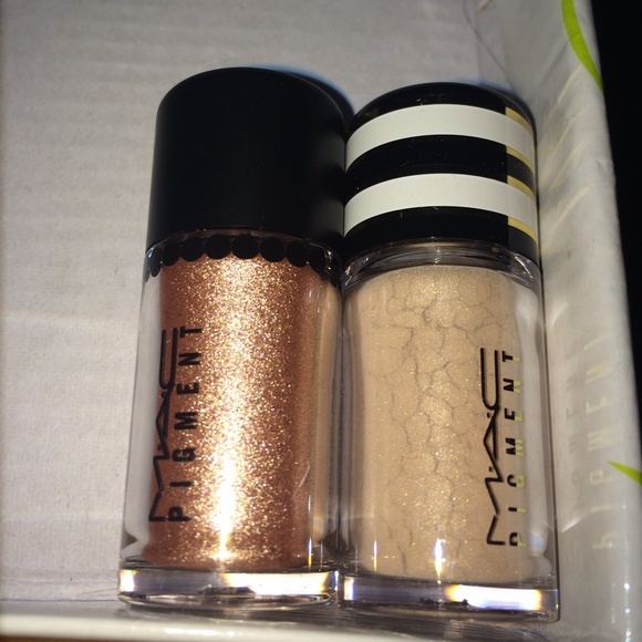 brand new no box MAC pigments