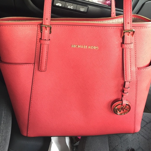 Michael Kors Handbags - Michael Kors purse and wallet