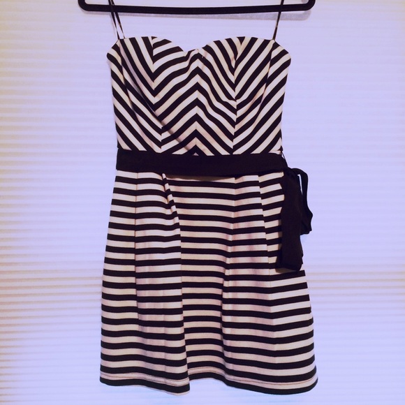 Forever 21 Navy Stripe Dress (L)