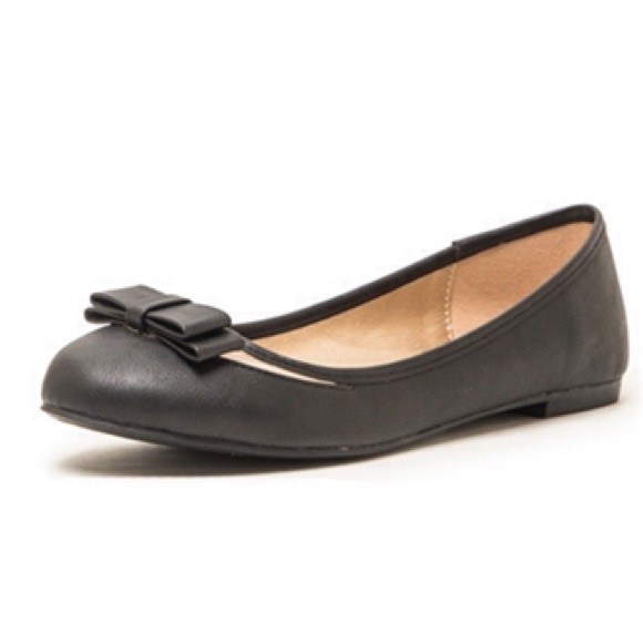 Black flats