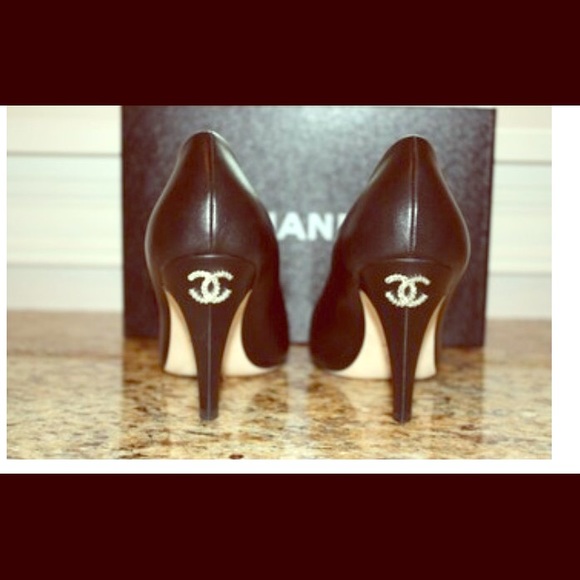 Chanel Heels 💥 Beautiful. Make me a offer please