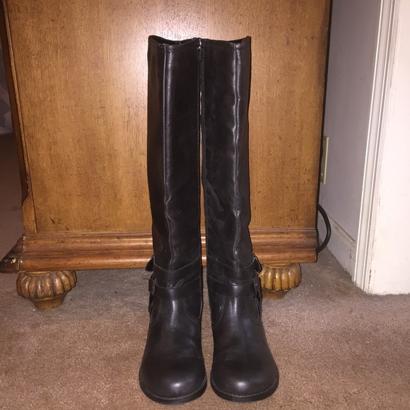 Riding boots