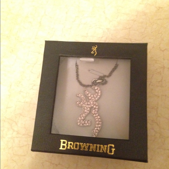 Jewelry - Browning necklace
