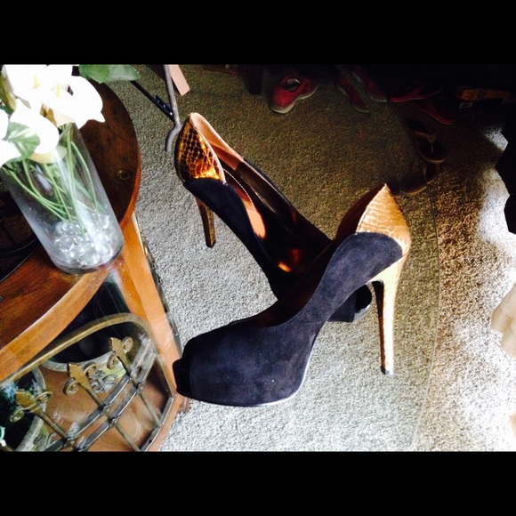 Heels heels heels. $31 EACH - Picture 3 of 4