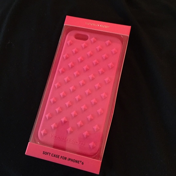 Victoria's Secret Accessories - Victoria's Secret iPhone 6 case