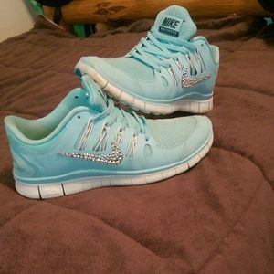 Nike Pro Bedazzled ! Excellent Condition!!