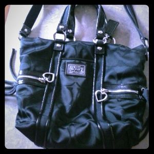Authentic Coach Signature Daisy Poppy Pocket Tote