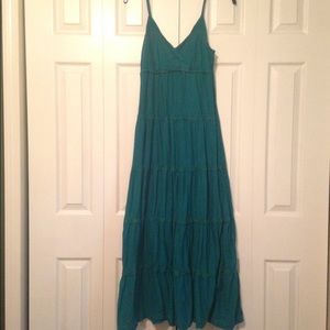 Green maxi dress