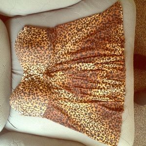 NWOT leopard print swim top