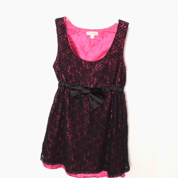 ➰Black and Fuchsia Lace Overlay Dress ➰