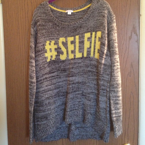 Selfie sweater x large for comfort!