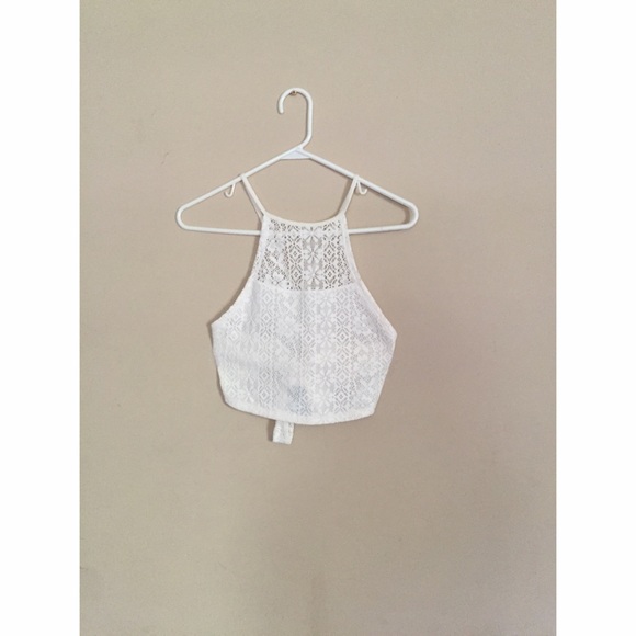🚫SOLD🚫 Hollister White Lace Crop Top