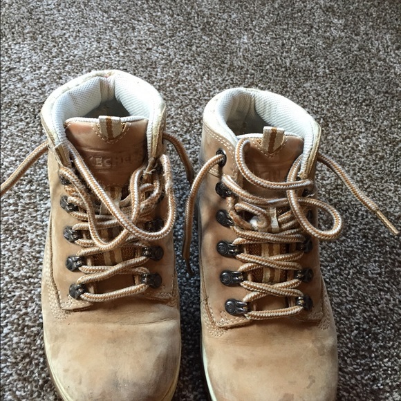 Skechers work boots size 6