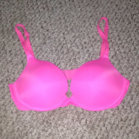 Push-Up VS PINK Bra