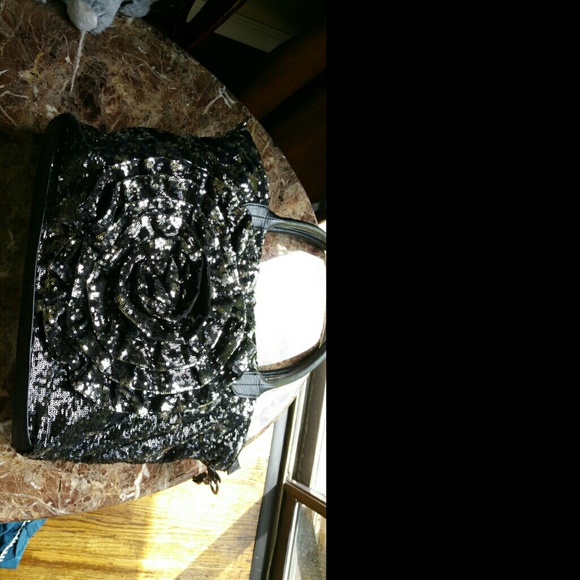 Purse - Picture 2 of 4