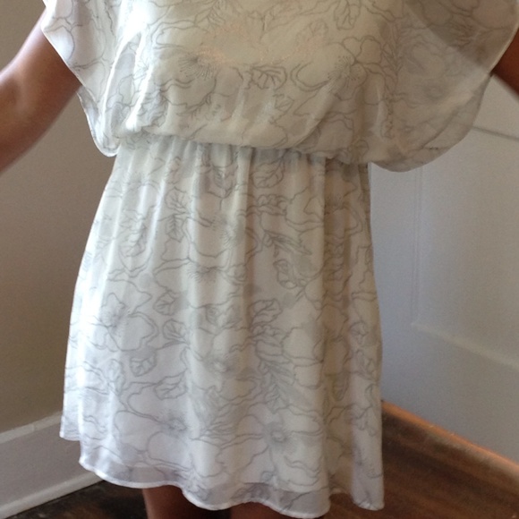 NWT White Chiffon Dress w/ Floral Design - Picture 2 of 4