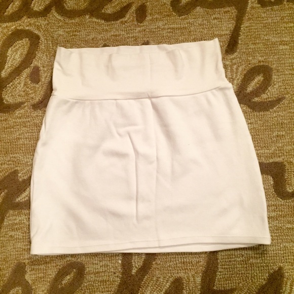 American Apparel White Pencil Mini Skirt