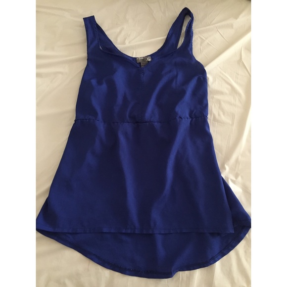 Navy blue top