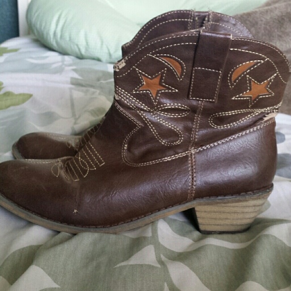 Cowboy boots