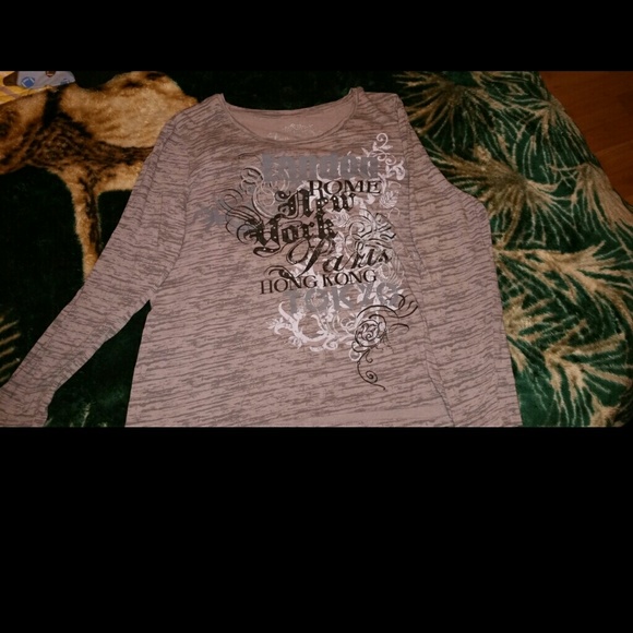 Grey shirt