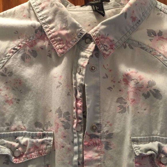 Floral Button up - Picture 2 of 2