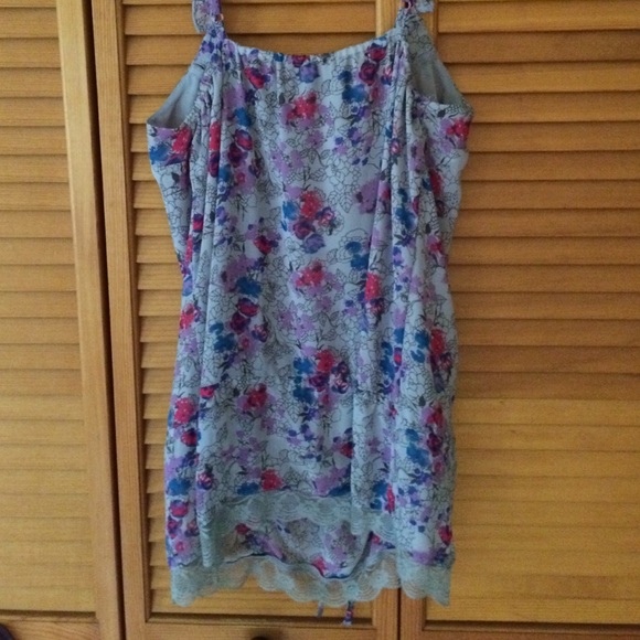 Floral Tank Top - Picture 3 of 3