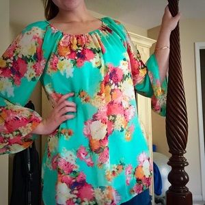 Floral blouse!