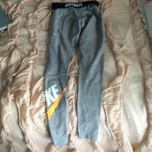 Nike leggings