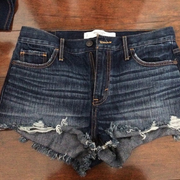 High waisted shorts - Picture 2 of 2