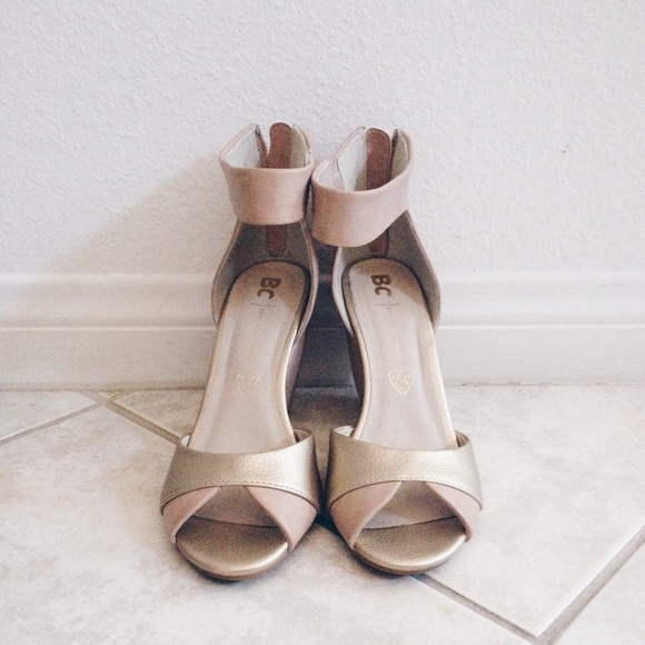 BC Footwear Subtle It Be Nude x Gold Wedge