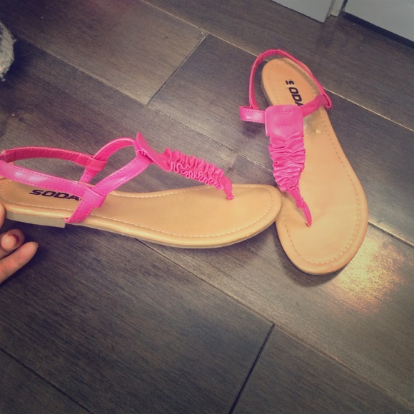 Hot pink summer sandals!