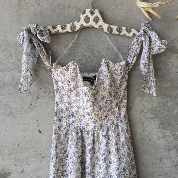 for love and lemons | kiss me dress - Picture 2 of 4